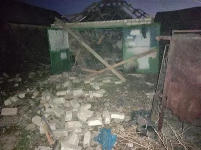 Российские оккупанты обстреляли населенный пункт на Донбассе