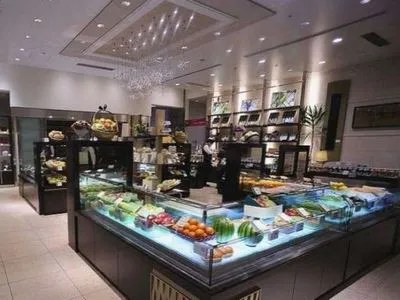 Арбуз ценой свыше 200 долларов: самый дорогой магазин фруктов в Японии