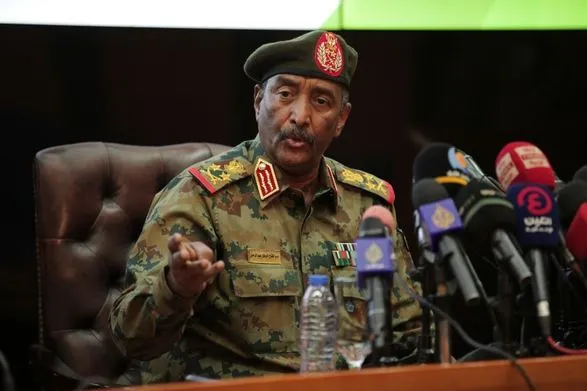 Военный переворот в Судане: генерал Буран уволил по меньшей мере шесть послов