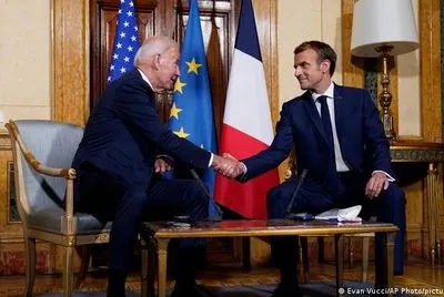 Джо Байден визнав незграбність дій США щодо Франції