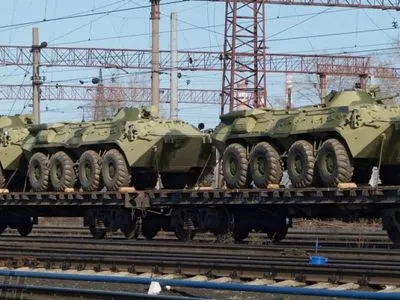 Росія перекинула на Донбас відремонтовану військову техніку і нову зброю – розвідка