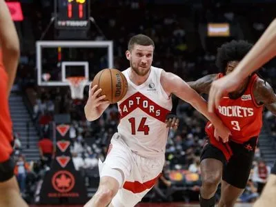Баскетбол: Михайлюк помог "Торонто" одержать вторую победу подряд в НБА