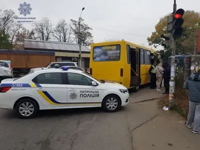 В Одессе водитель маршрутки на переходе сбил 5-летнего ребенка - малыш в больнице