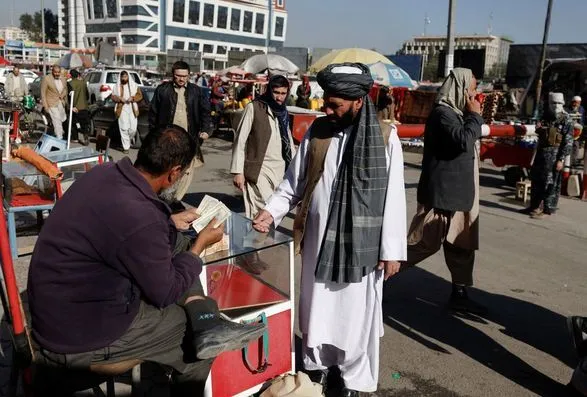 Таліби заборонили використання іноземної валюти в Афганістані