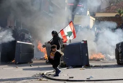 Бахрейн закликав своїх громадян залишити Ліван в міру зростання кризи