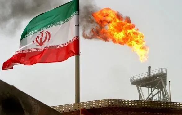 Иран заявляет, что блокировал попытку США конфисковать нефть в Оманском море