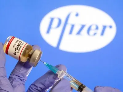 Неналежний температурний режим та переслідування співробітників: британський меджурнал повідомив про серйозні порушення при випробуванні вакцини Pfizer