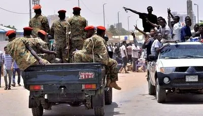 Суданська військова хунта розпустила ради держкомпаній – ЗМІ