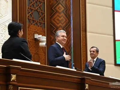 Переобраний президент Узбекистану склав присягу