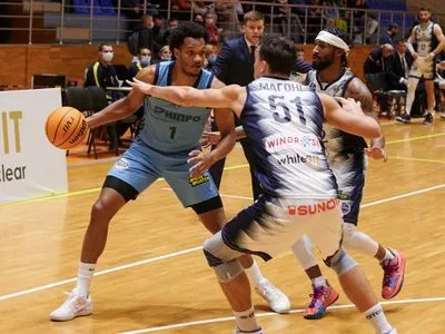 Баскетбол: “Дніпро” перервав семиматчеву переможну серію “Харківських Соколів”