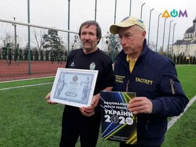 В Україні 70-річний футболіст встановив рекорд