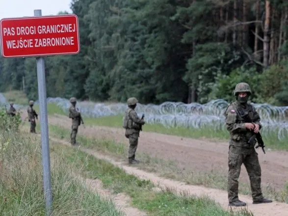 Міграційна криза: Польща закрила в Кузниці прикордонний перехід із Білоруссю