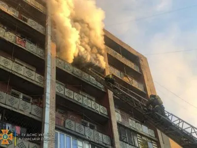 В центре Одессы горело общежитие: эвакуированы 37 человек