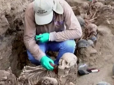 У Перу археологи знайшли 25 людських скелетів
