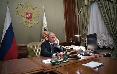 Путин и Меркель провели телефонные переговоры второй день подряд