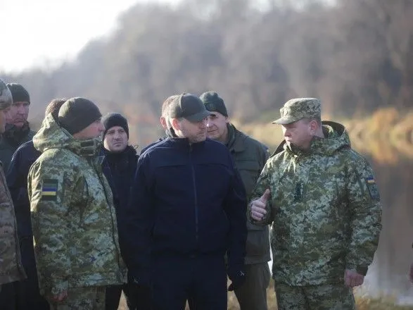 В МВД сообщили, как усилят охрану границы с Беларусью: 15 вертолетов и дополнительные силы в составе 8,5 тысячи военных и правоохранителей