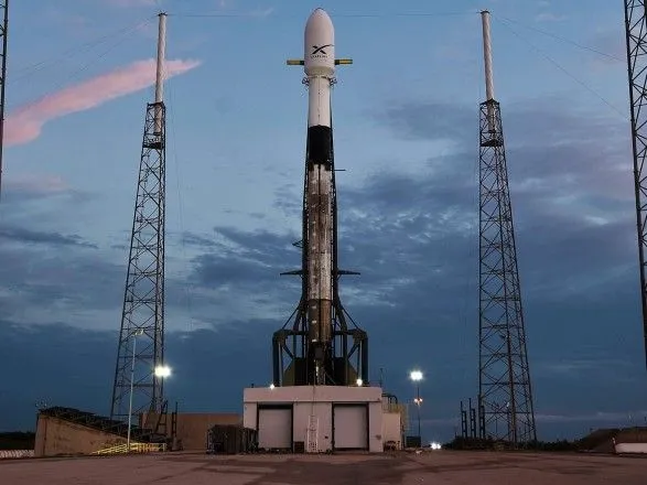 SpaceX завтра запустит 53 спутника Starlink