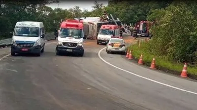 Пять человек погибли, 34 пострадали в результате аварии туристического автобуса в Сан-Паулу