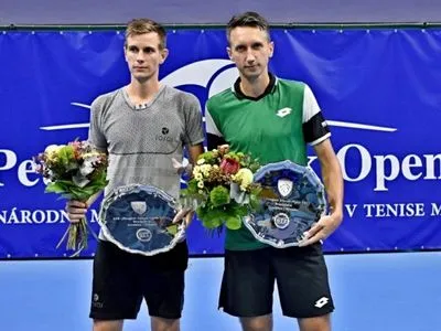 Теннис: Стаховский вышел победителем из украинского дерби в финале турнира в Братиславе