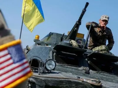 США готують відповідь, якщо Росія розпочне широкомасштабне вторгнення в Україну - Bloomberg