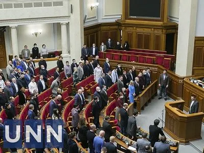 Тысяча за вакцинацию: Корниенко видит принятие законопроекта за основу уже на этой неделе