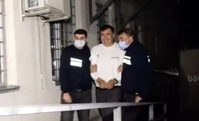 ЗМІ: ув'язнений у Грузії Саакашвілі припинив 50-денне голодування