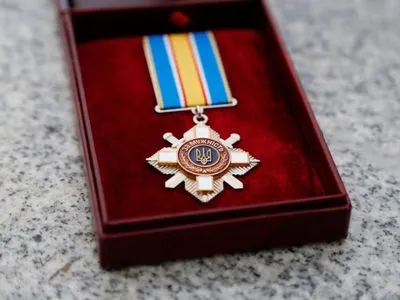 Зеленський нагородив орденом "за мужність" бійця Сил спецоперацій, який загинув на Донбасі напередодні