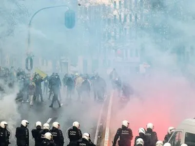 В Брюсселе полиция применила слезоточивый газ на акции протеста