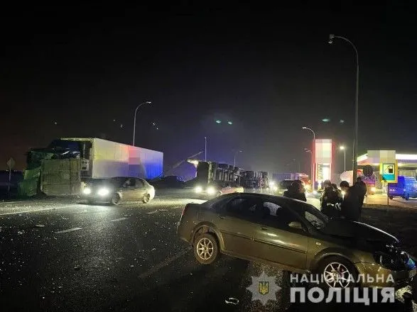 ДТП с фурами и такси в Харькове: полиция сообщает о погибших