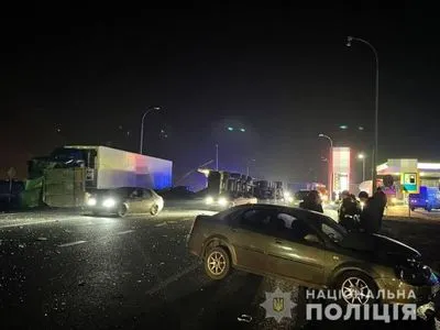 ДТП с фурами и такси в Харькове: полиция сообщает о погибших
