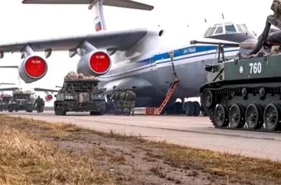 Канада розглядає декілька способів посилення військової допомоги Україні