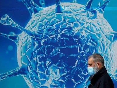 Первый возможный случай коронавируса штамма Omicron зафиксировали в Чехии