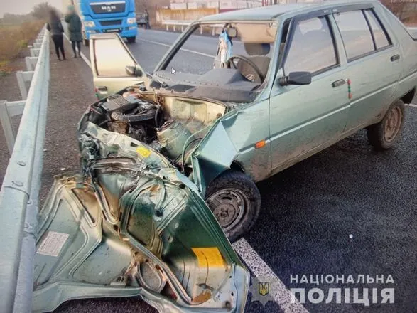 В Черкасской области ЗАЗ столкнулся с грузовиком MAN - 20-летней пассажирке легковушки оторвало руку