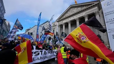 В Испании полиция протестует против плана правительства по реформированию "закона о кляпах"