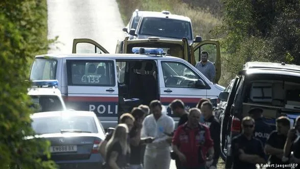 Австрія заарештувала 15 осіб, підозрюваних у незаконному ввезенні мігрантів: серед затриманих - українці