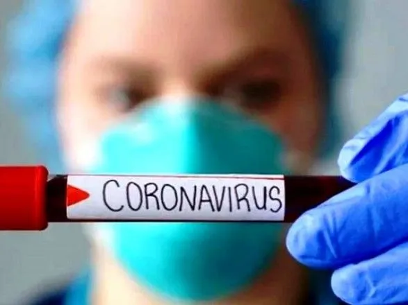 chi-priyde-v-ukrayinu-noviy-shtam-koronavirusu-omikron-likar-rozpoviv-podrobitsi