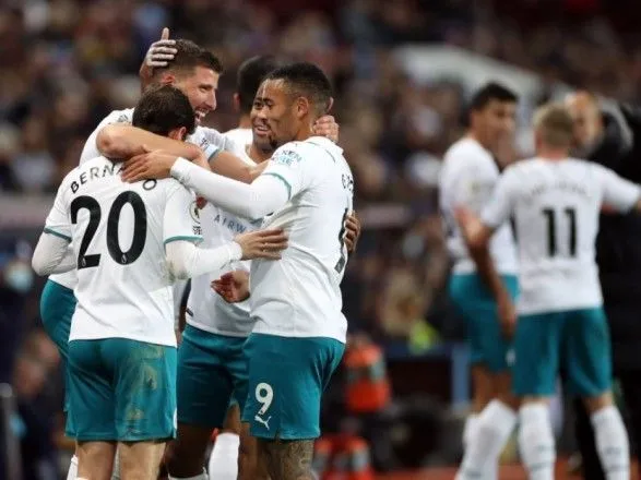 Первый выход в старте в сезоне: Зинченко помог "Манчестер Сити" победить в матче АПЛ