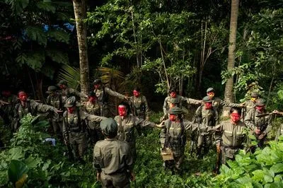 Филиппинские войска убили 8 коммунистических повстанцев во время столкновений в джунглях