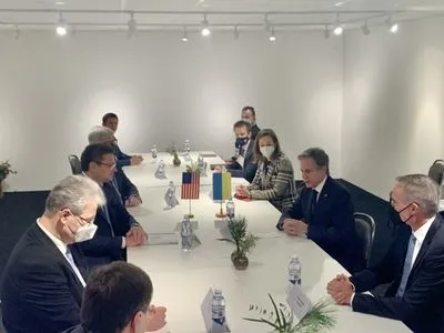 Держсекретар США провів зустріч з Кулебою перед розмовою з Лавровим