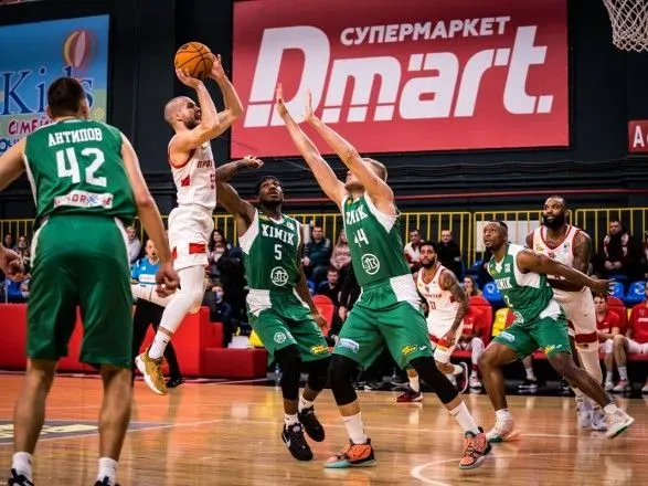 Баскетбол: лідер Суперліги продовжив безпрограшну серію в чемпіонаті України