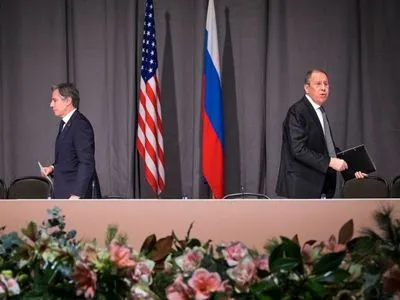 Bloomberg повідомив про суперечку між Лавровим та Блінкеном щодо України
