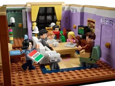 Компания Lego выпустила конструктор посвященный сериалу “Друзья”