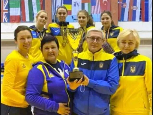 Збірна України стала тріумфатором юніорського Кубку світу з фехтування на рапірах