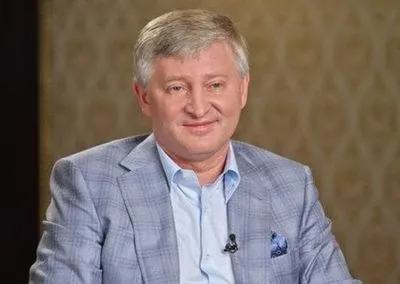 Доктор Комаровський підтвердив присутність Ахметова на дні народження Шустера
