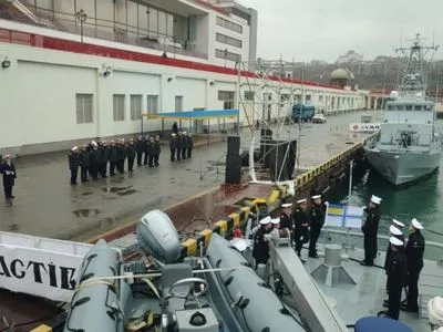 На переданных Украине американских катерах подняли флаги ВМСУ