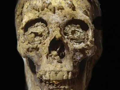 В гробницах Египта обнаружили мумий с золотыми языками