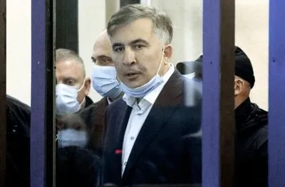 Сложно самостоятельно передвигаться: Саакашвили заявил, что не сможет присутствовать завтра на заседании суда по состоянию здоровья