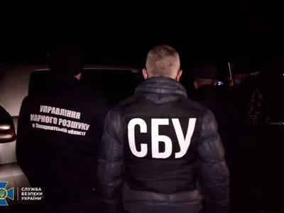 Поджог авто журналиста из Закарпатья: СБУ разоблачила исполнителя