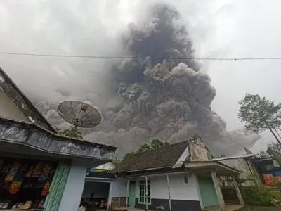 Извержение вулкана в Индонезии: число жертв возросло до 43