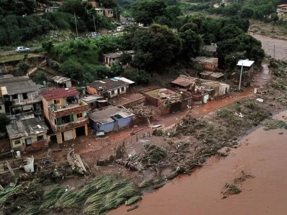 Паводки в Бразилии: число жертв возросло до 10 человек